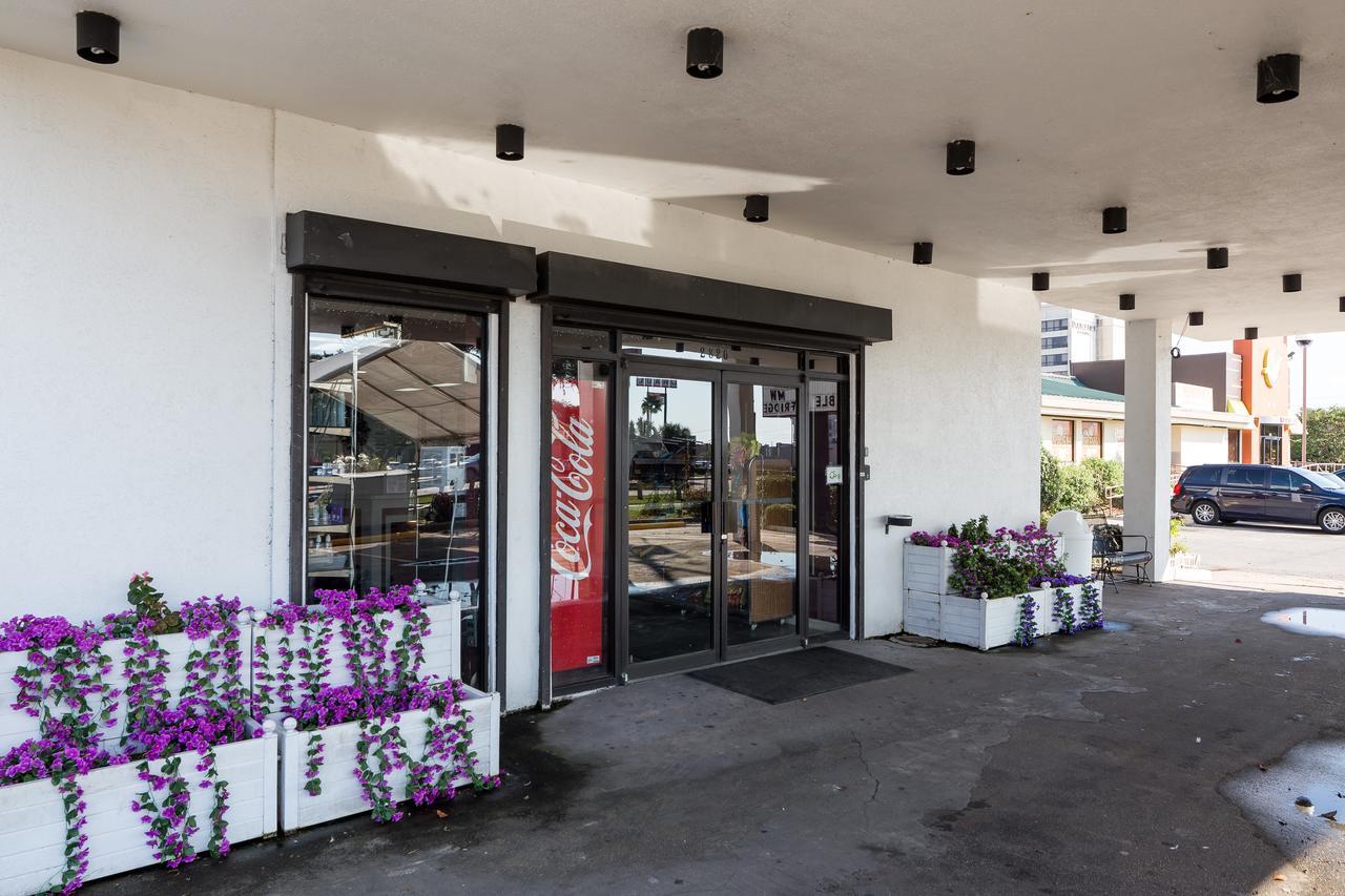 Contempra Inn Kenner Exterior photo