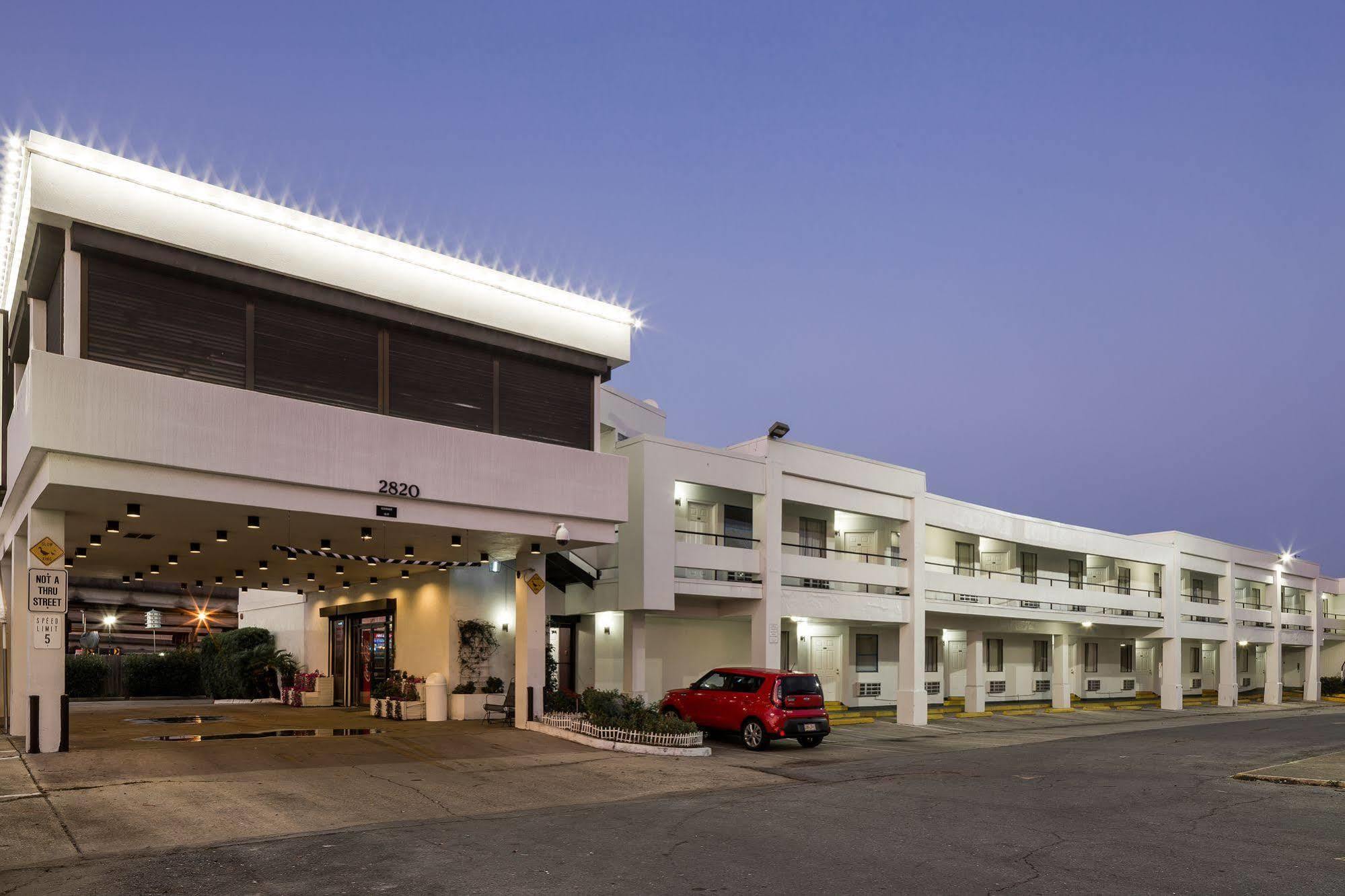 Contempra Inn Kenner Exterior photo